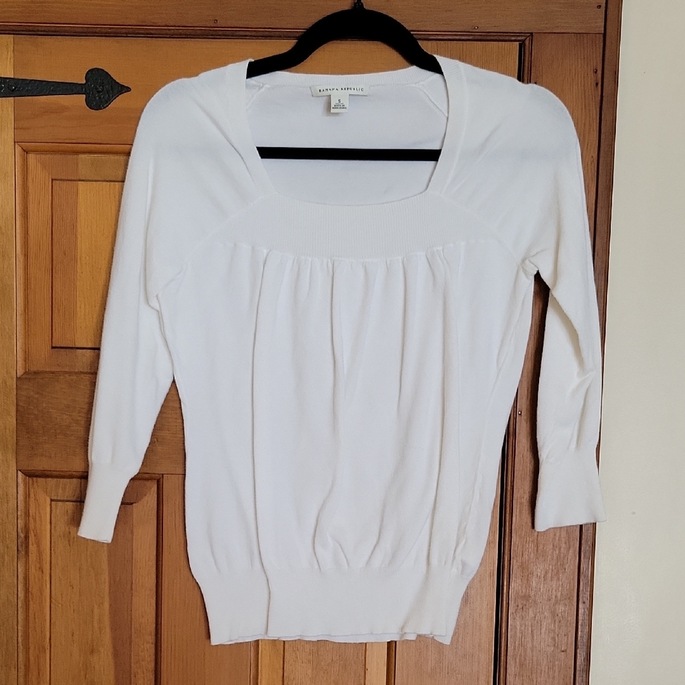 BANANA REPUBLIC OFF-WHITE Lightweight Knit Sweater - Picture 2 of 7